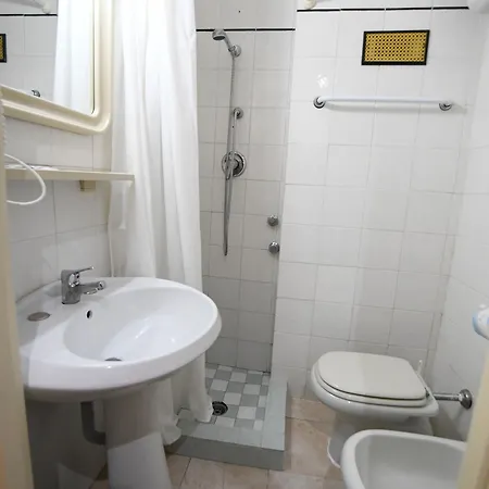 International Hotel 3*