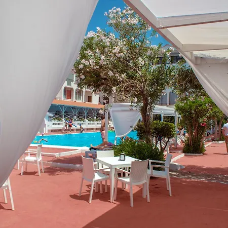 Hotel International
