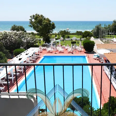 Hotel International 3*
