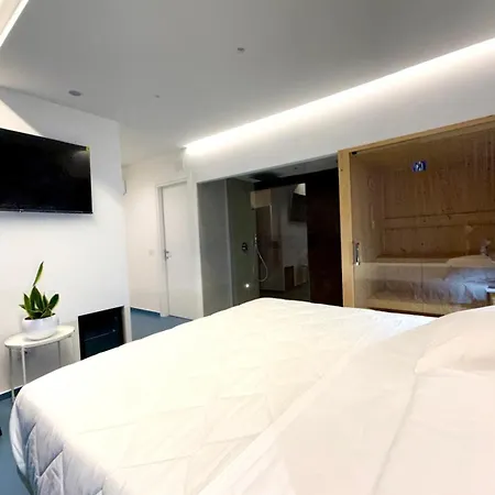 International 3* Mondragone