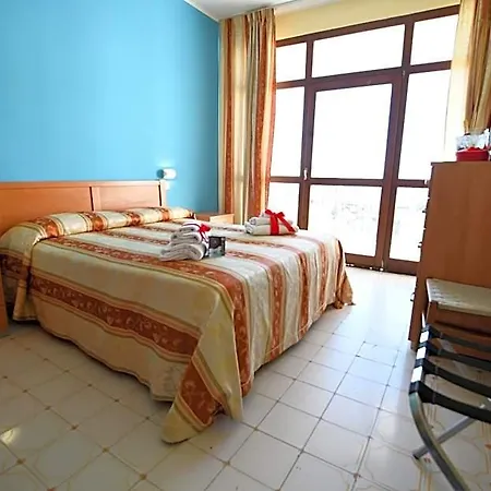 International Hotel 3*