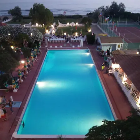 Hotel International
