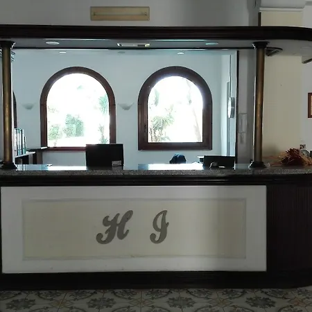 Hotel International