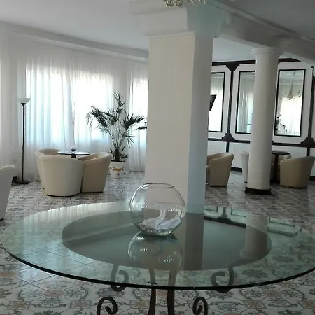 Hotel International